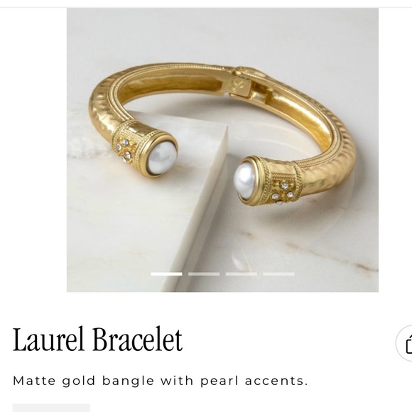 Matte gold bangle bracelet - Picture 2 of 2